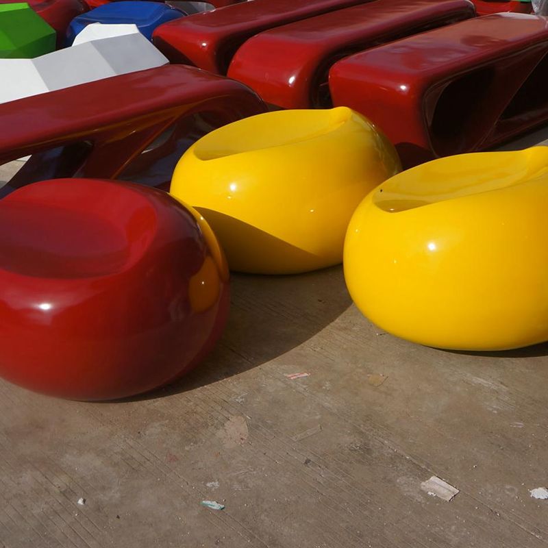 La silla de ocio artística es una fusión perfecta de comodidad y moda.
